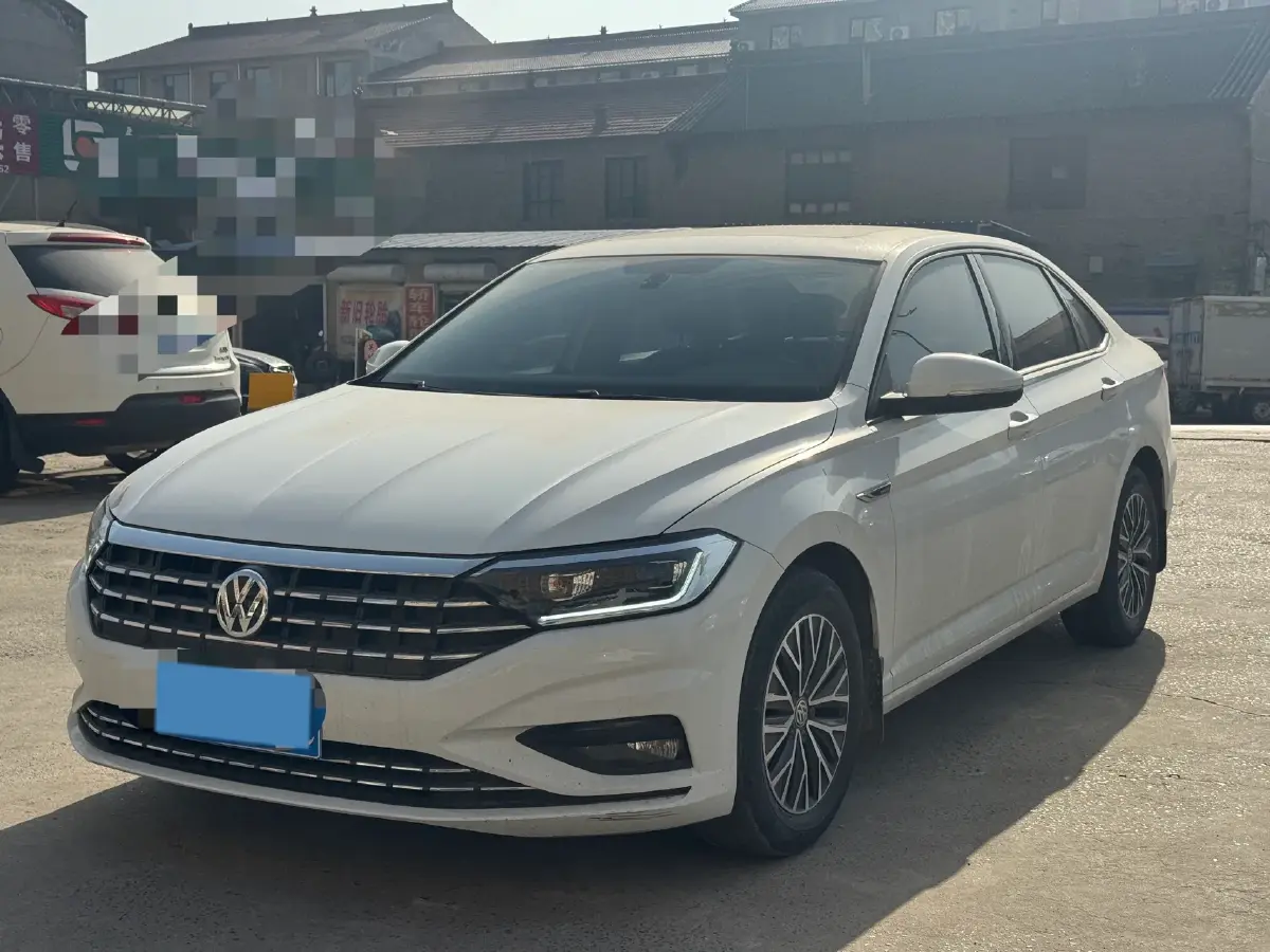 2020 Volkswagen Sagitar 1.2T 116HP L4 7DCT