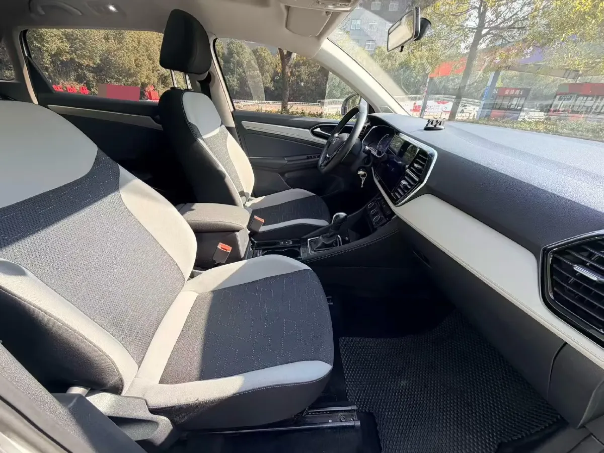 2022 Jetta VS7 1.4T 150HP L4 6AT,autocango,china used car exporter,china ev exporter,chinese used car exporter,chinese used ev exporter