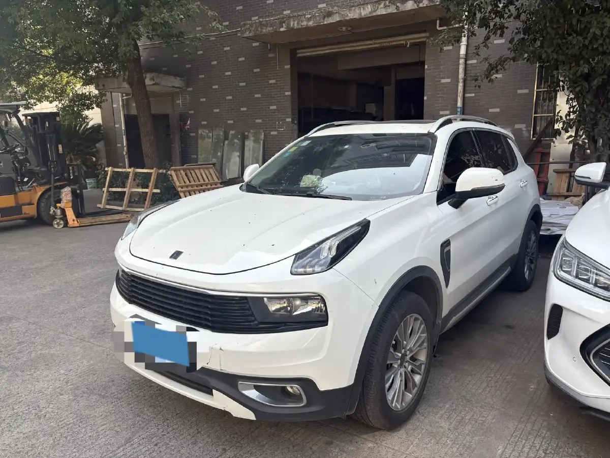 2017 Zotye SR9 2.0T 190HP L4 6DCT