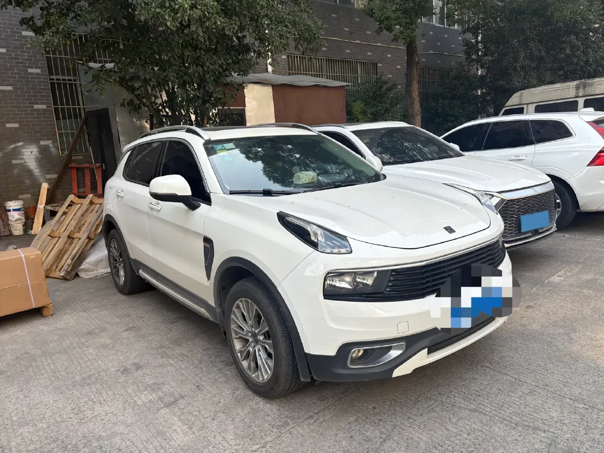 2017 Zotye SR9 2.0T 190HP L4 6DCT,autocango,china used car exporter,china ev exporter,chinese used car exporter,chinese used ev exporter