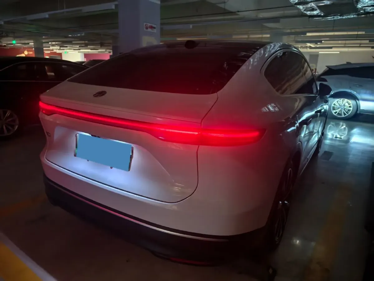 2024 NIO EC7 BEV 75KWH,autocango,china used car exporter,china ev exporter,chinese used car exporter,chinese used ev exporter