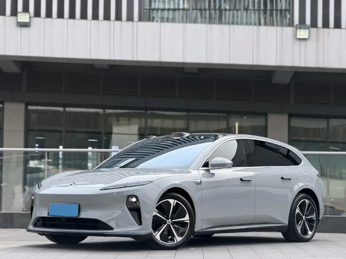 2023 NIO ET5T BEV 75KWH