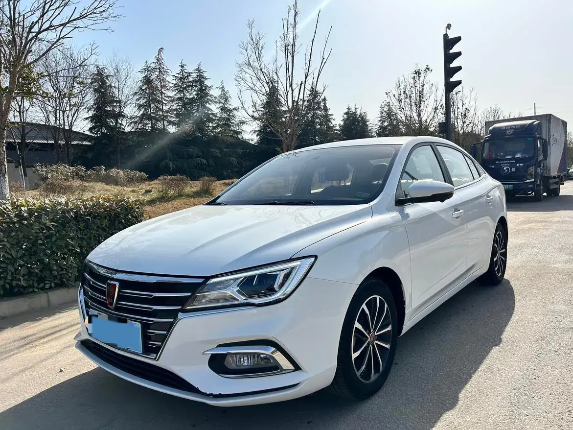 2020 Roewe i5 1.5L 120HP L4 CVT
