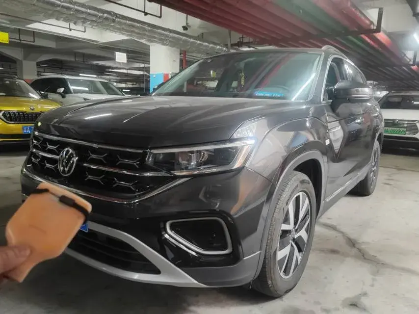 2024 Volkswagen Tayron 2.0T 186HP L4 7DCT