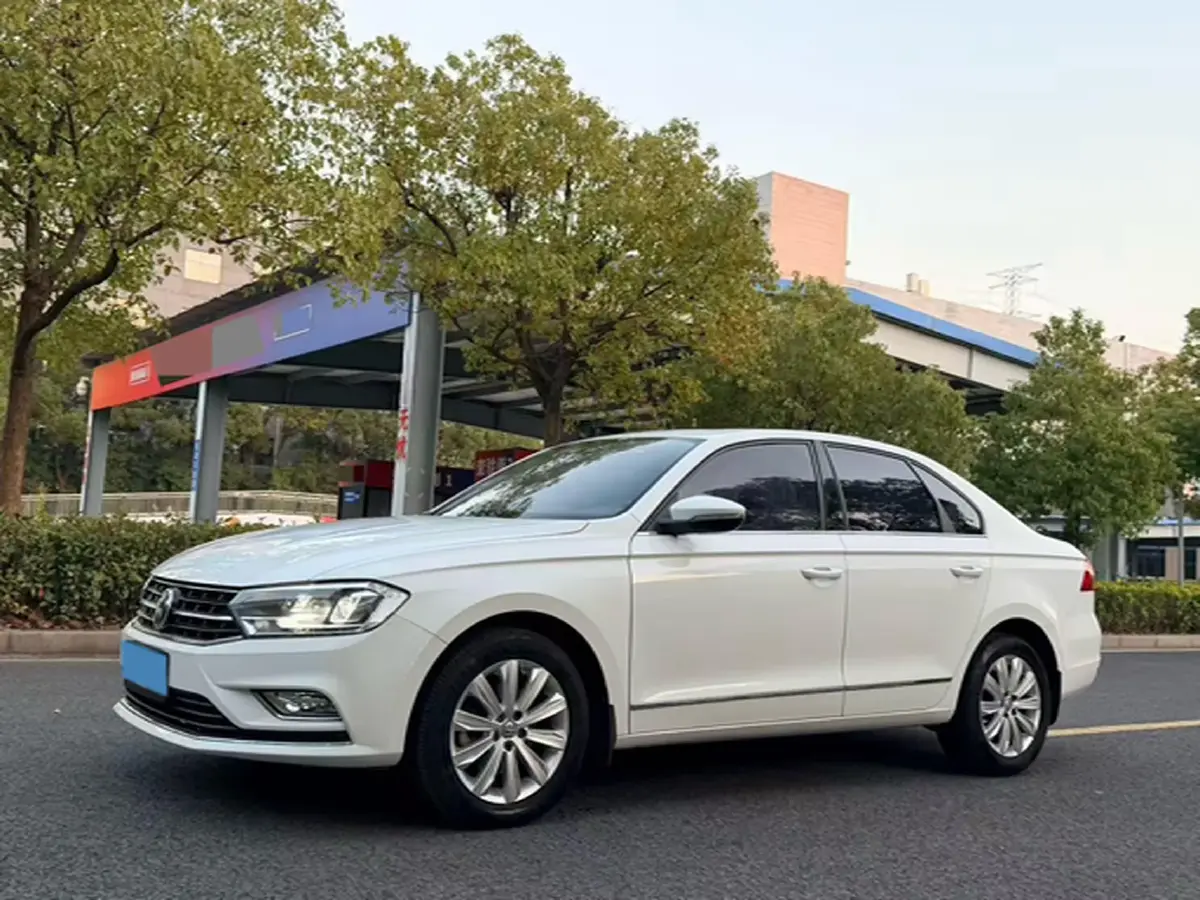 2018 Volkswagen Bora 1.5L 110HP L4 6AT