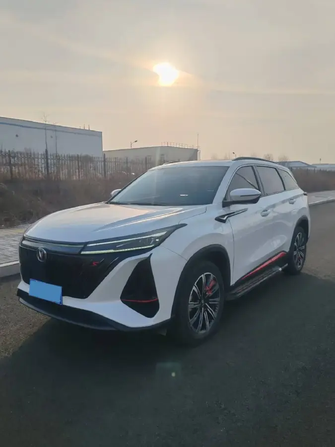 2022 ChangAn CS75 Plus 1.5T 188HP L4 8AT