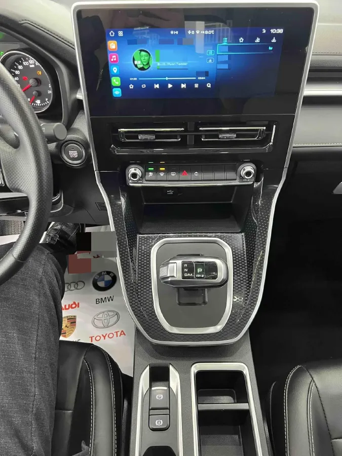 2021 Haval M6 1.5T 150HP L4 7DCT,autocango,china used car exporter,china ev exporter,chinese used car exporter,chinese used ev exporter