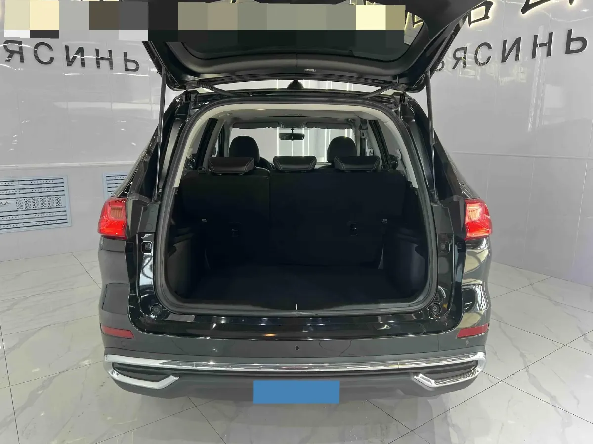 2021 Haval M6 1.5T 150HP L4 7DCT,autocango,china used car exporter,china ev exporter,chinese used car exporter,chinese used ev exporter