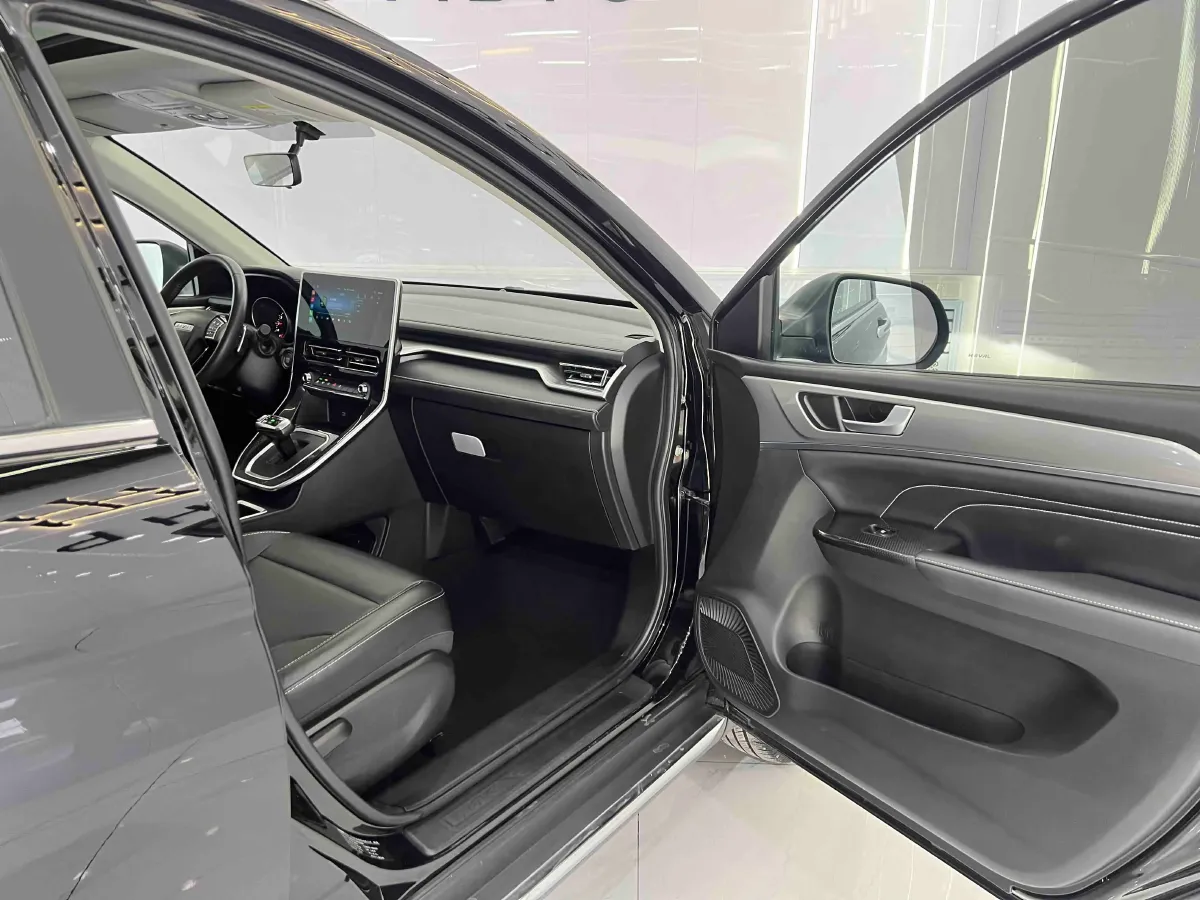 2021 Haval M6 1.5T 150HP L4 7DCT,autocango,china used car exporter,china ev exporter,chinese used car exporter,chinese used ev exporter