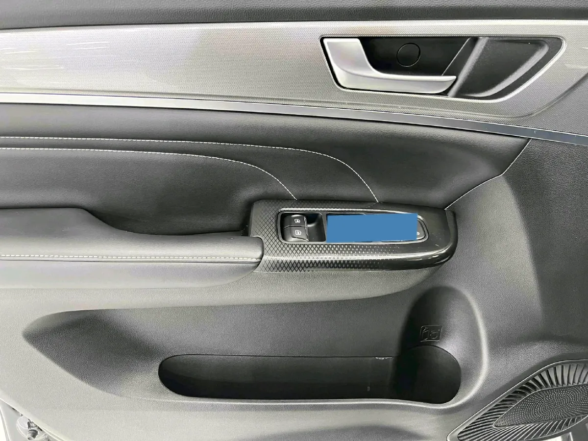 2021 Haval M6 1.5T 150HP L4 7DCT,autocango,china used car exporter,china ev exporter,chinese used car exporter,chinese used ev exporter