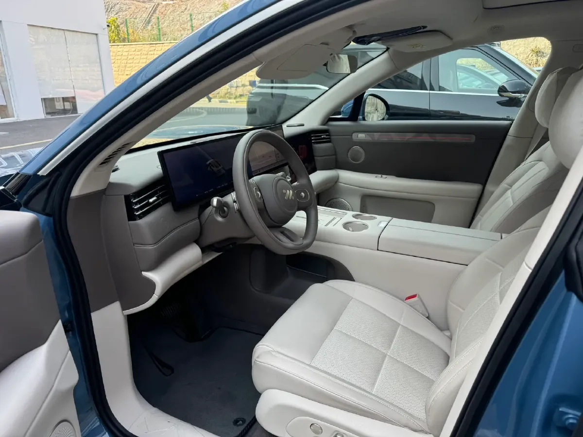 2026 IM LS6 REEV 155HP REEV,autocango,china used car exporter,china ev exporter,chinese used car exporter,chinese used ev exporter