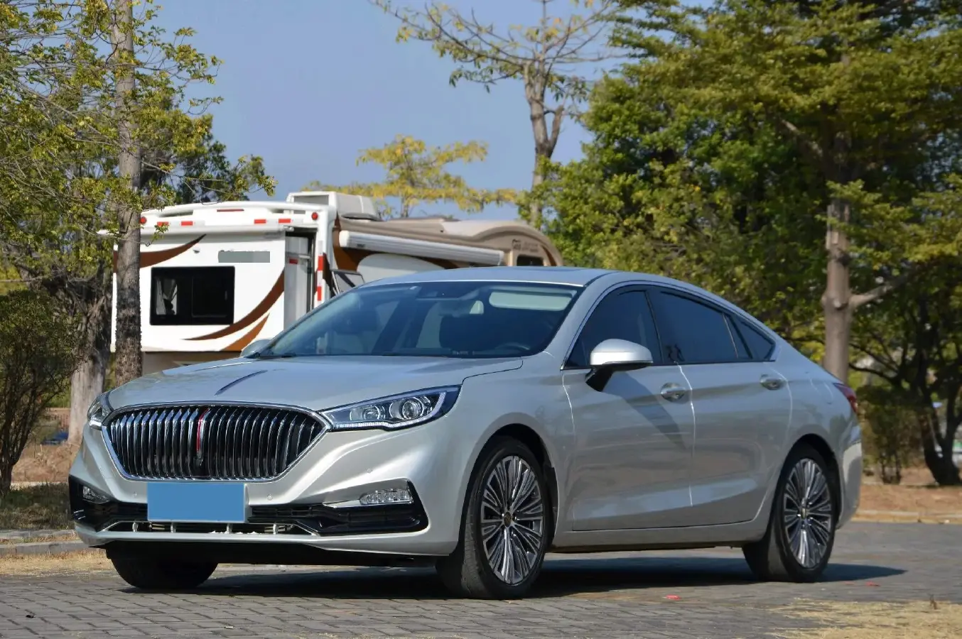 2022 HongQi H5 1.8T 197HP L4 6AT