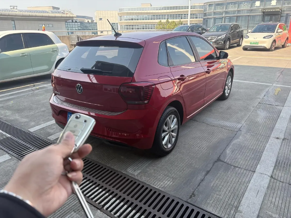 2021 DongFeng Aeolus AX7 1.6T 170HP L4 6AT,autocango,china used car exporter,china ev exporter,chinese used car exporter,chinese used ev exporter
