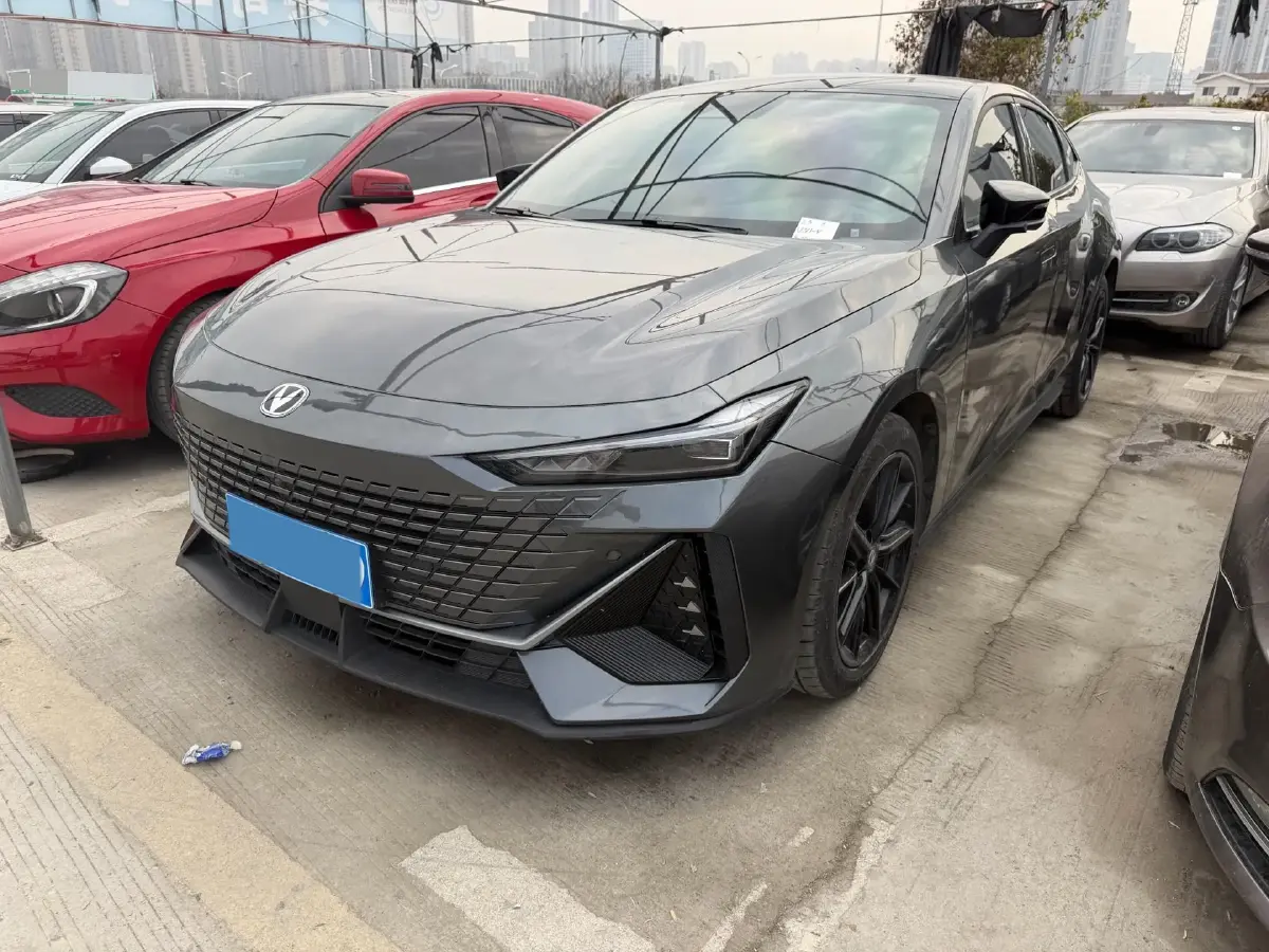 2023 ChangAn UNI-V 1.5T 188HP L4 7DCT