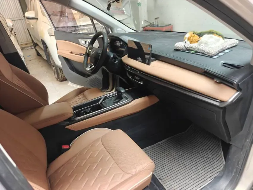 2022 Venucia T60 1.6L 126HP L4 CVT,autocango,china used car exporter,china ev exporter,chinese used car exporter,chinese used ev exporter