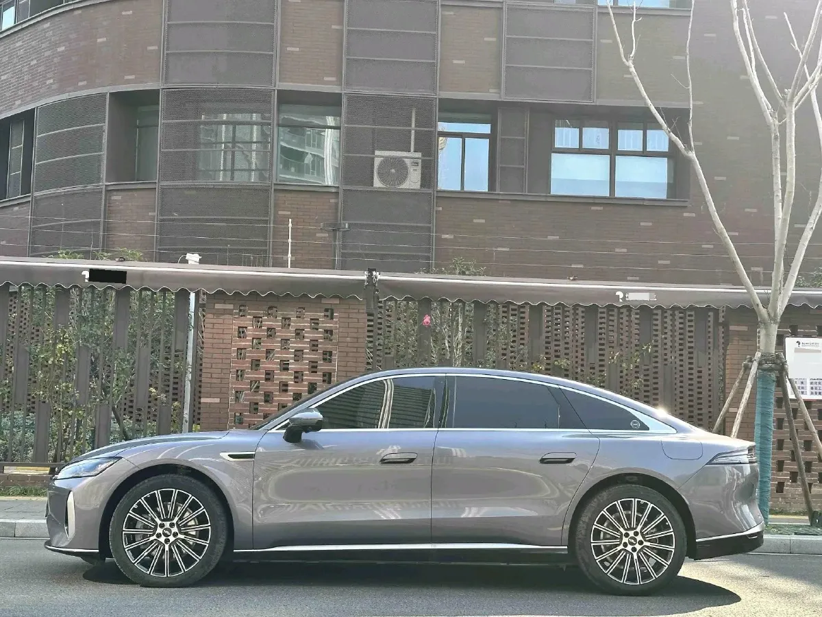 2025 Fulwin FulwinA9L 1.5T 156HP L4 1DHT PHEV,autocango,china used car exporter,china ev exporter,chinese used car exporter,chinese used ev exporter