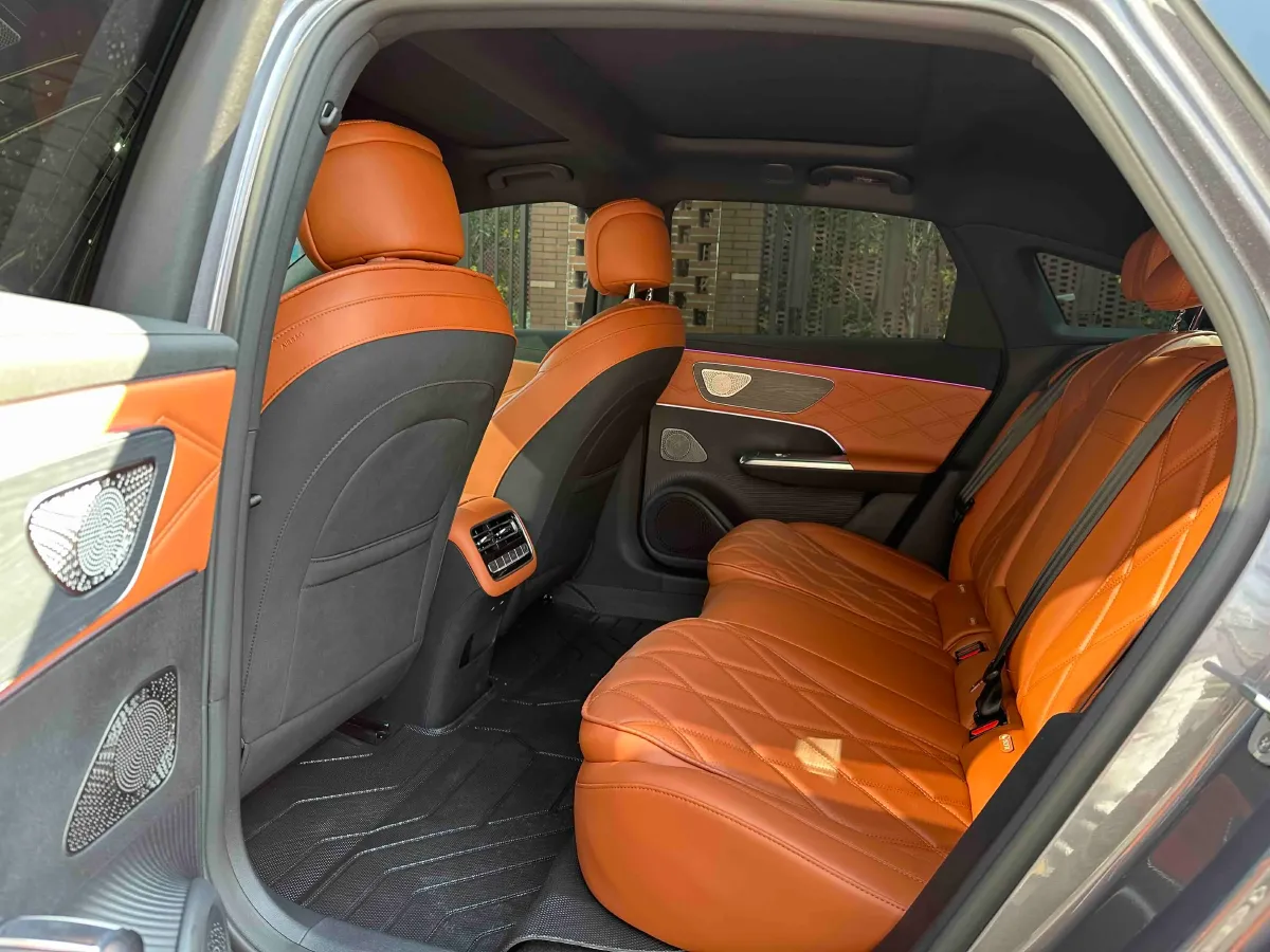 2025 Fulwin FulwinA9L 1.5T 156HP L4 1DHT PHEV,autocango,china used car exporter,china ev exporter,chinese used car exporter,chinese used ev exporter