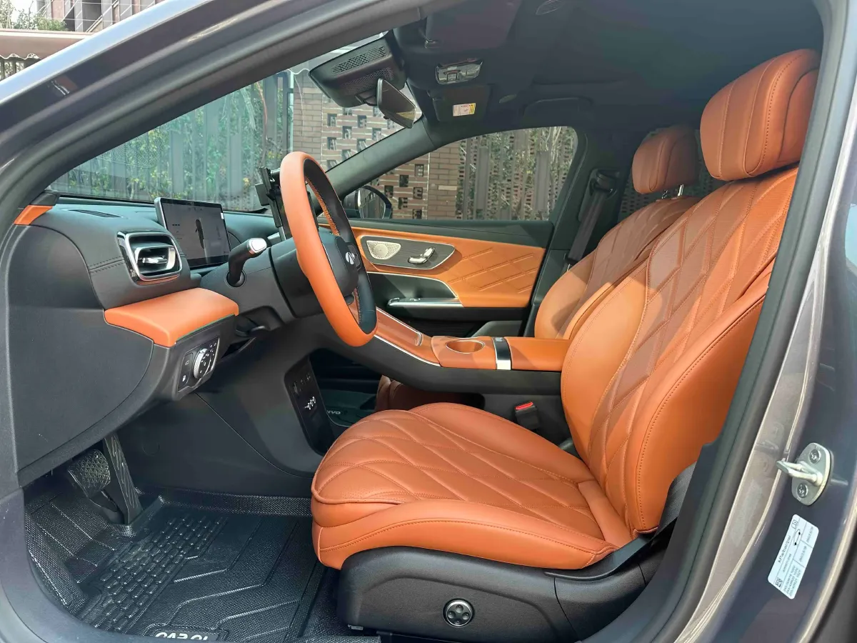 2025 Fulwin FulwinA9L 1.5T 156HP L4 1DHT PHEV,autocango,china used car exporter,china ev exporter,chinese used car exporter,chinese used ev exporter