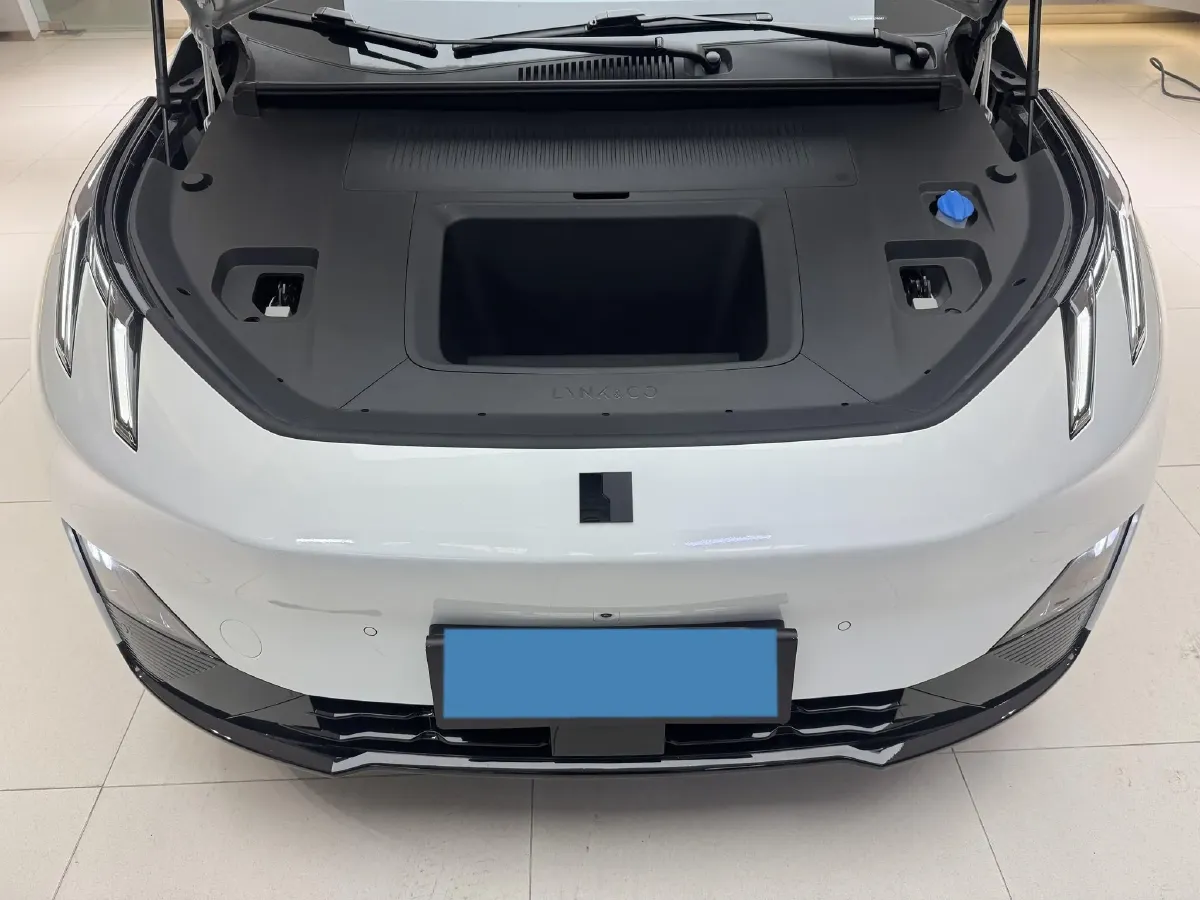 2025 Dongfeng Z9 2.0T 258HP L4 8AT,autocango,china used car exporter,china ev exporter,chinese used car exporter,chinese used ev exporter