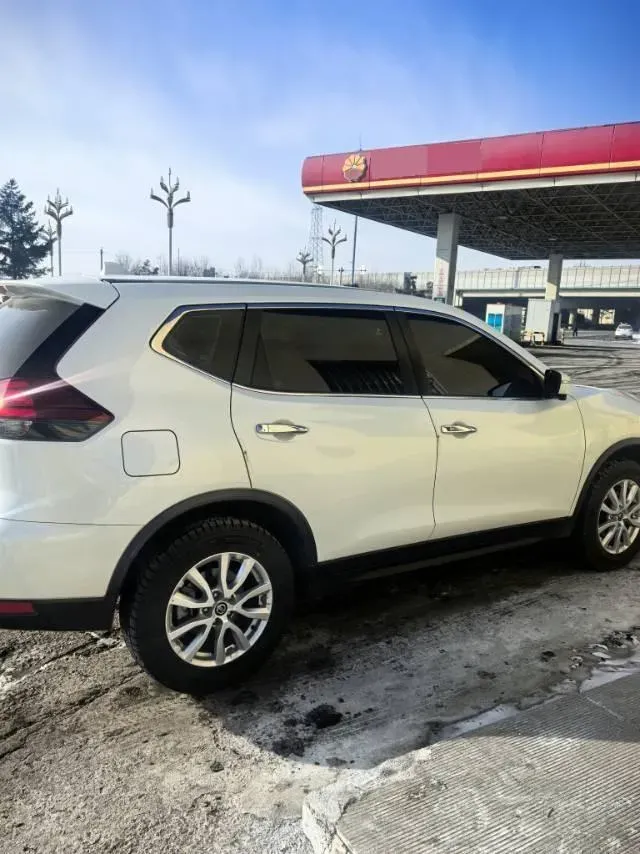 2023 Nissan X-Trail 2.0L 151HP L4 CVT,autocango,china used car exporter,china ev exporter,chinese used car exporter,chinese used ev exporter