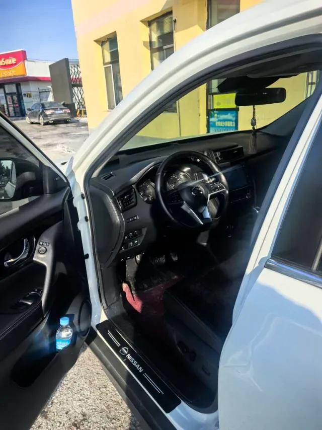 2023 Nissan X-Trail 2.0L 151HP L4 CVT,autocango,china used car exporter,china ev exporter,chinese used car exporter,chinese used ev exporter