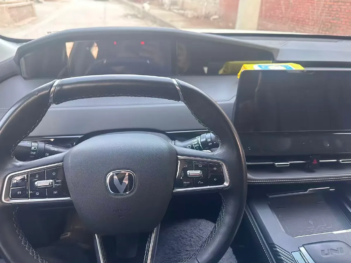 2024 ChangAn UNI-K 2.0T 233HP L4 8AT,autocango,china used car exporter,china ev exporter,chinese used car exporter,chinese used ev exporter