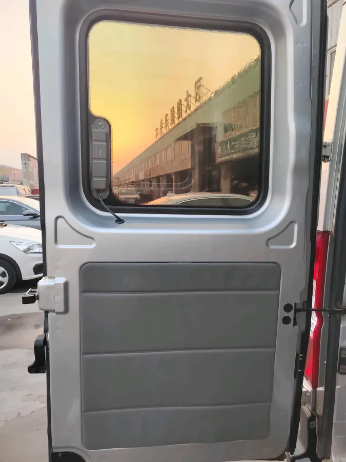 2018 DongFeng DFAC YuFeng 2.5T 136HP L4 6MT,autocango,china used car exporter,china ev exporter,chinese used car exporter,chinese used ev exporter