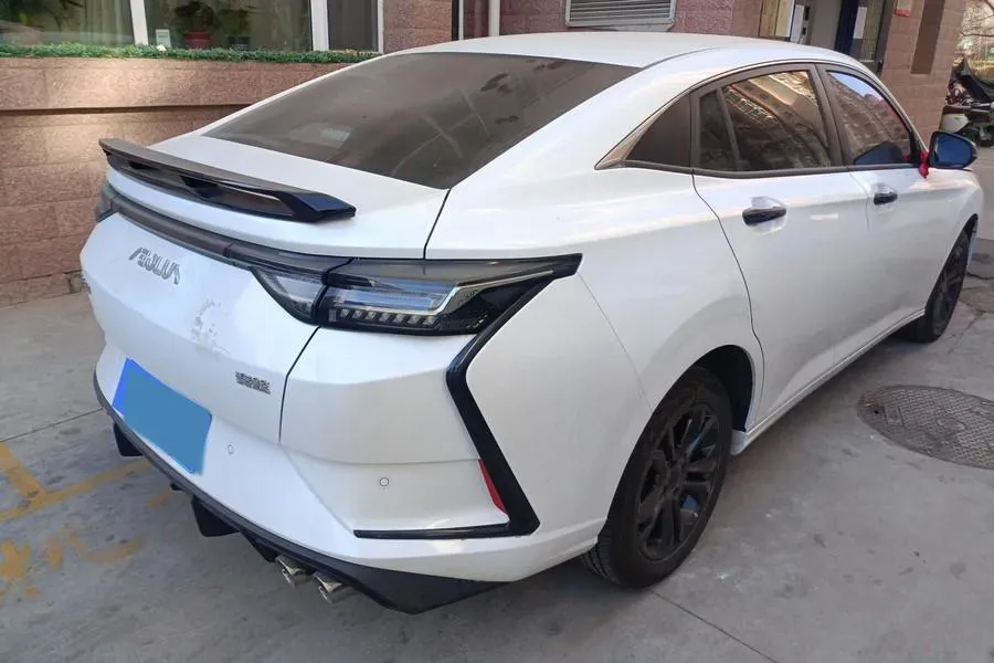2023 DongFeng Aeolus YiXuan 1.5L 125HP L4 6DCT,autocango,china used car exporter,china ev exporter,chinese used car exporter,chinese used ev exporter