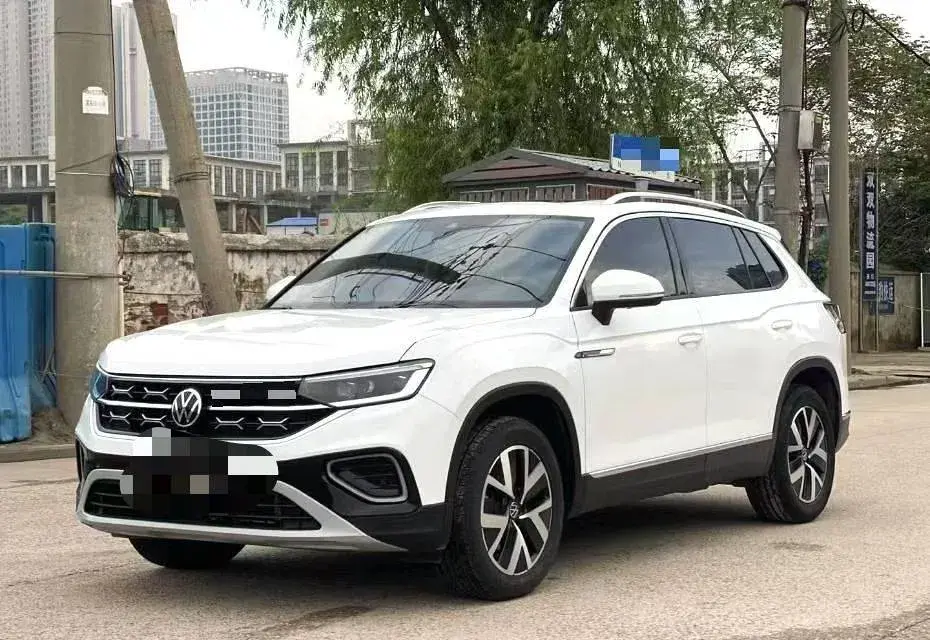 2023 Volkswagen Tayron 2.0T 186HP L4 7DCT