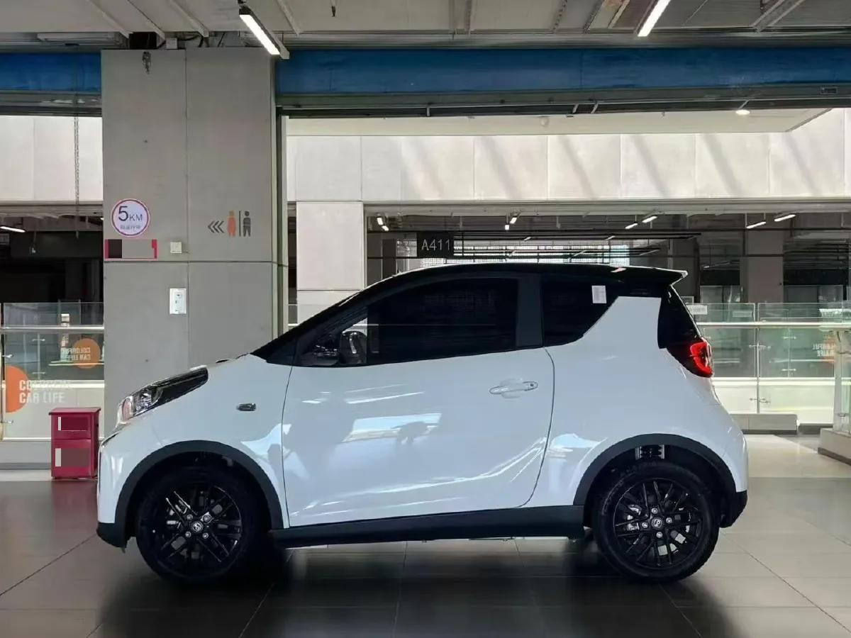 2024 Ruichi Auto EC71 BEV 41.85KWH,autocango,china used car exporter,china ev exporter,chinese used car exporter,chinese used ev exporter