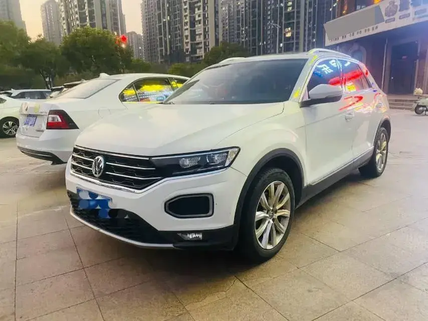 2020 Volkswagen T-Roc 1.4T 150HP L4 7DCT