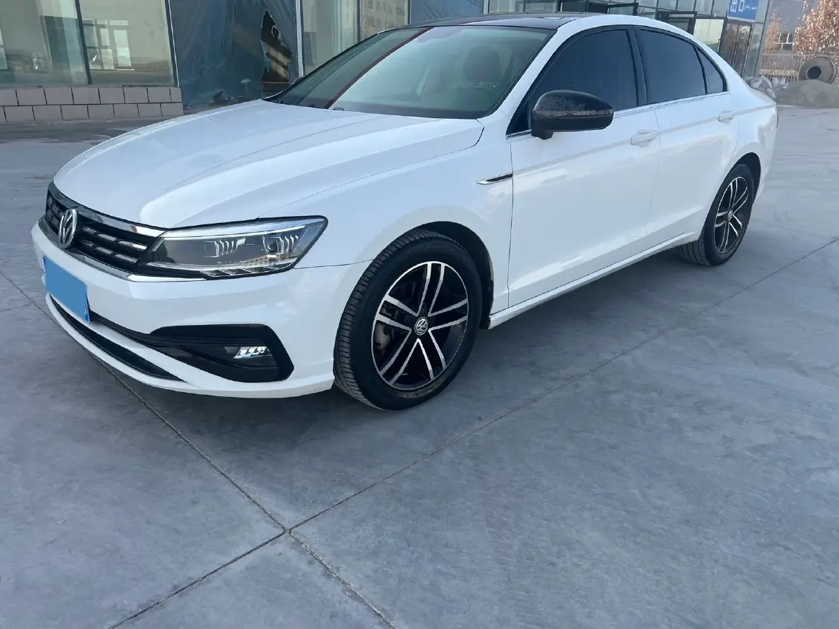 2019 Volkswagen Passat 1.4T 150HP L4 7DCT