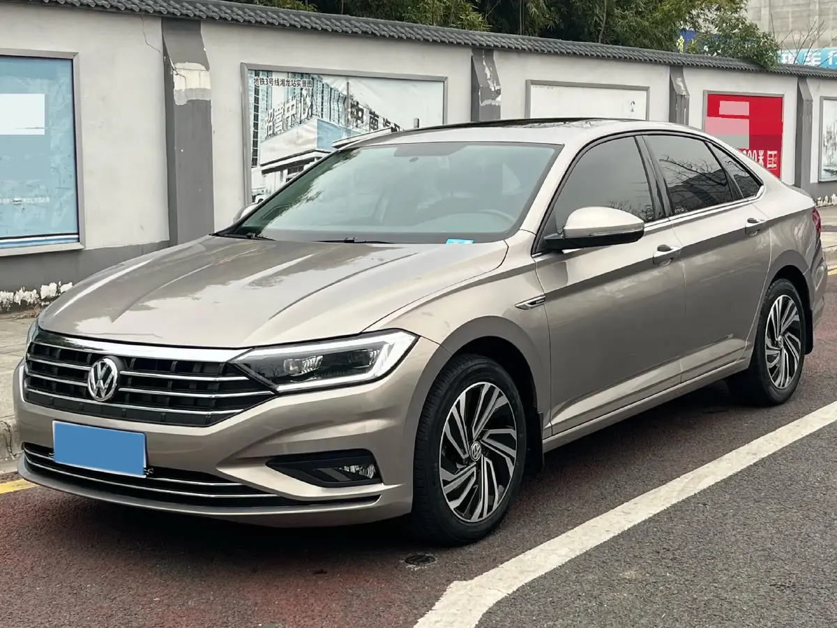 2022 Volkswagen Sagitar 1.4T 150HP L4 7DCT