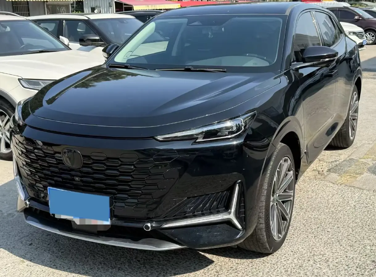 2021 ChangAn UNI-K 2.0T 233HP L4 8AT