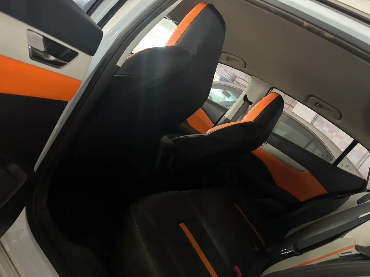 2023 DongFeng Aeolus YiXuan 1.5L 125HP L4 6DCT,autocango,china used car exporter,china ev exporter,chinese used car exporter,chinese used ev exporter