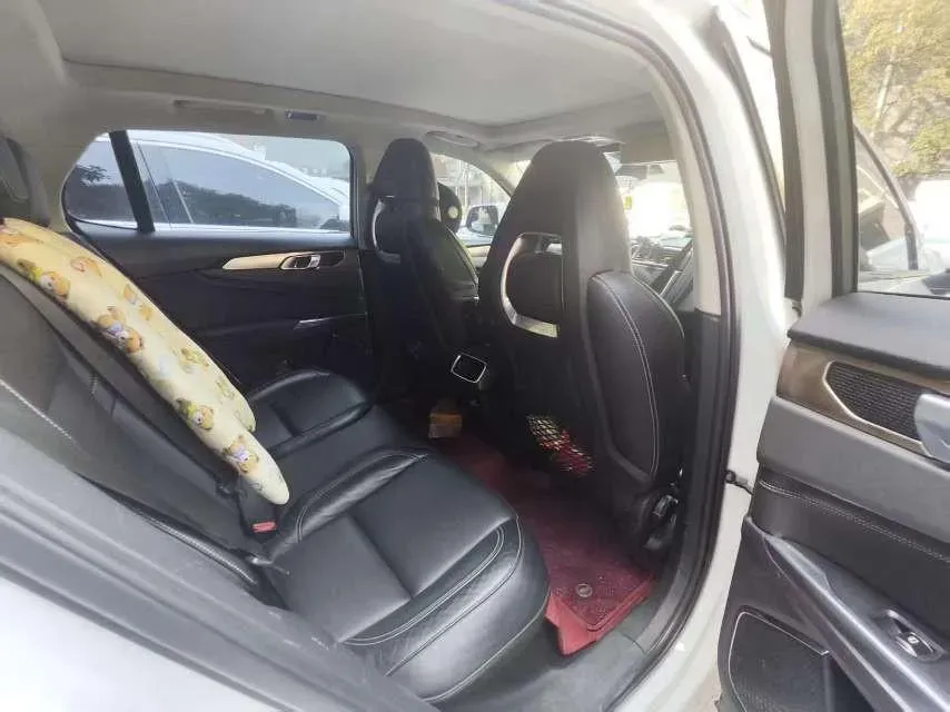 2017 Zotye SR9 2.0T 190HP L4 6DCT,autocango,china used car exporter,china ev exporter,chinese used car exporter,chinese used ev exporter