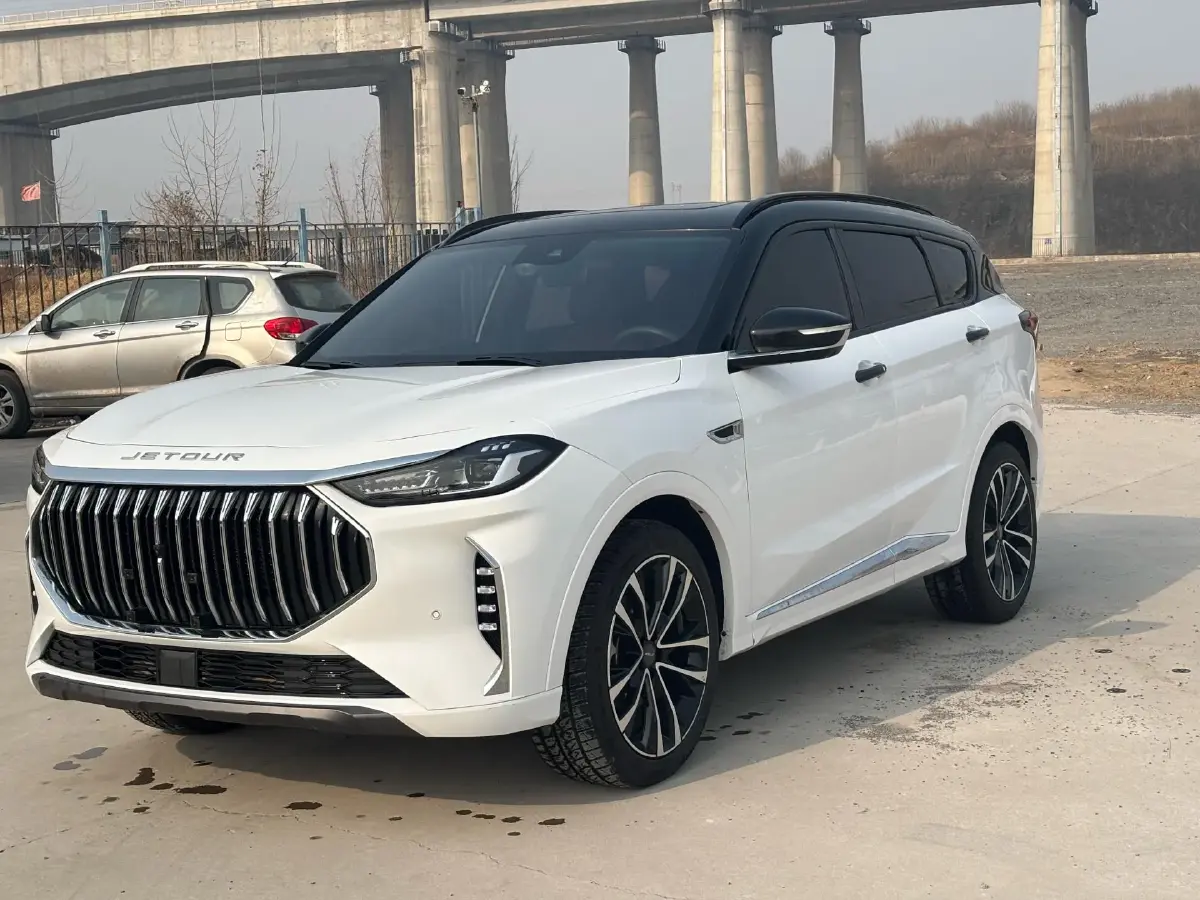 2023 Jetour X70 Plus 1.6T 197HP L4 7DCT