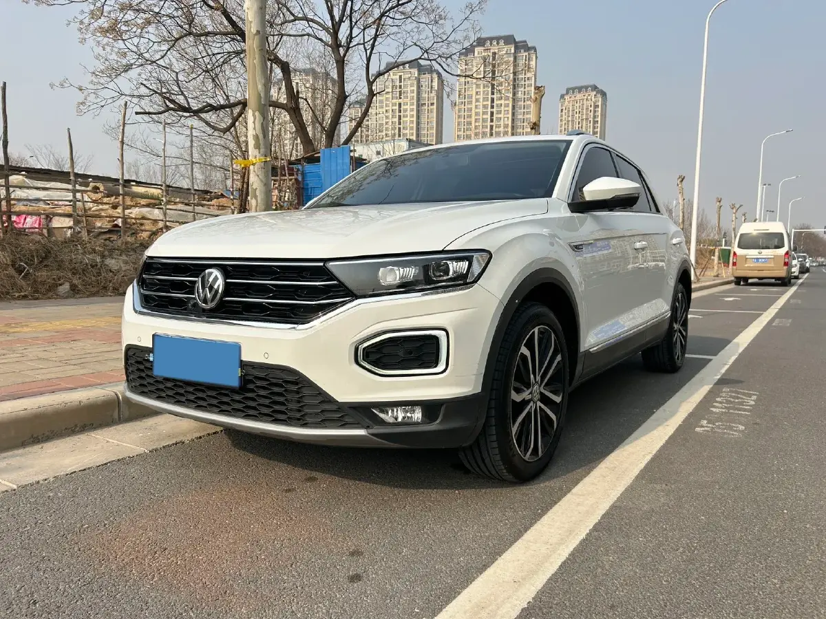 2019 Volkswagen T-Roc 1.4T 150HP L4 7DCT