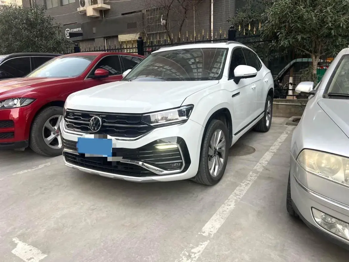 2020 Volkswagen Tayron X 2.0T 186HP L4 7DCT