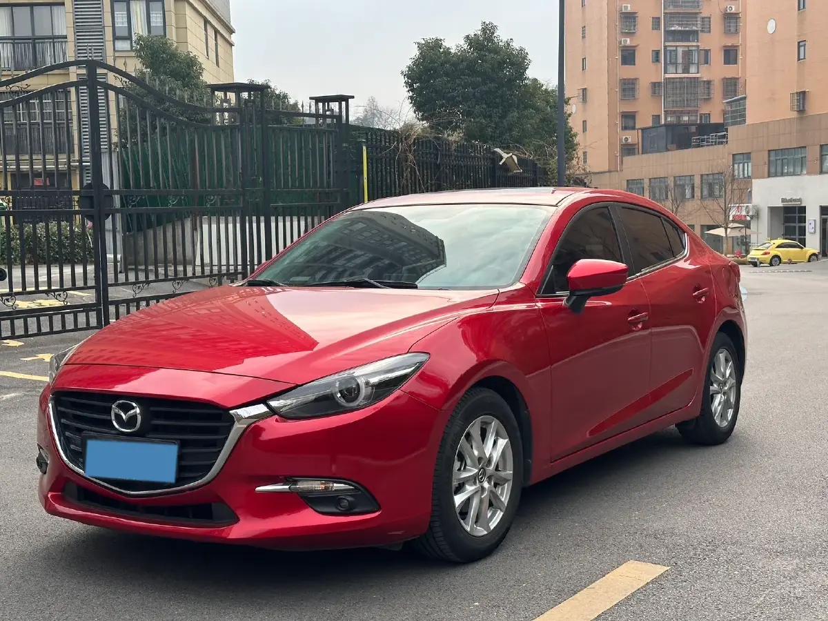 2017 Mazda 3 Axela 1.5L 117HP L4 6AT