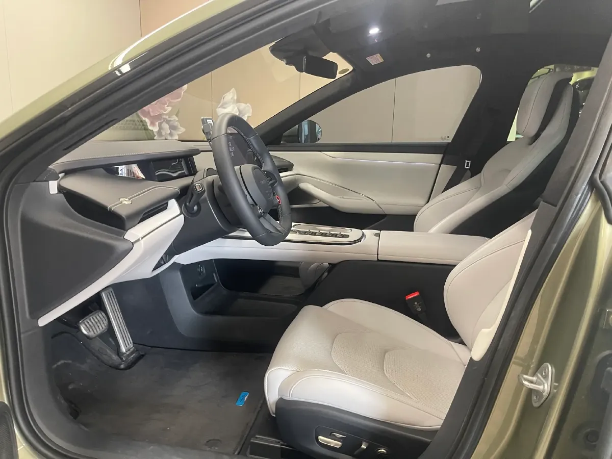 2024 MI SU7 BEV 101KWH,autocango,china used car exporter,china ev exporter,chinese used car exporter,chinese used ev exporter