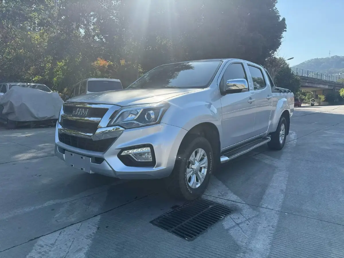 2019 Isuzu RE-MAX Jim 2.5T 129HP L4 6MT