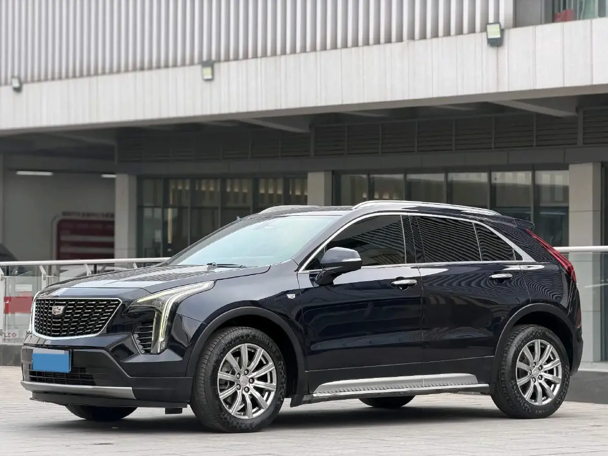 2021 Cadillac XT4 2.0T 237HP L4 9AT