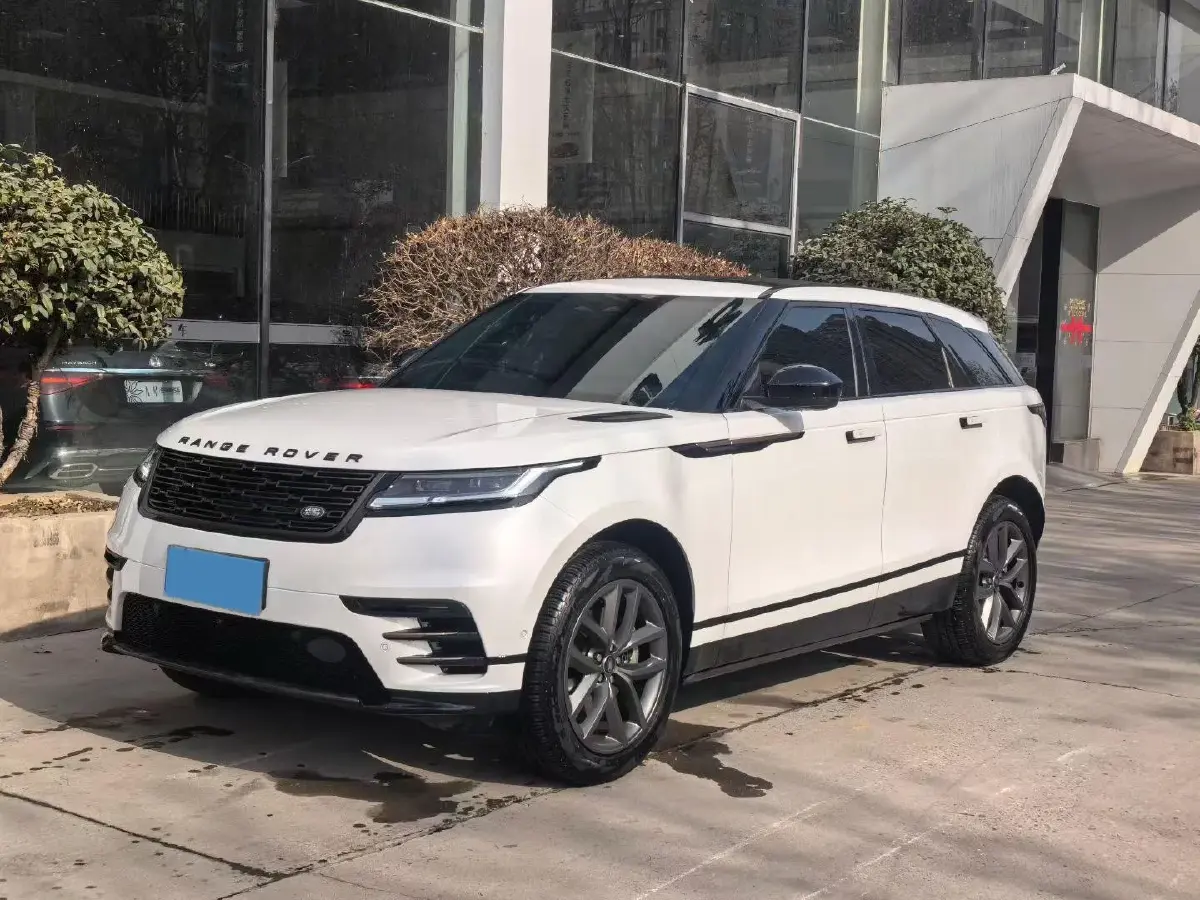 2024 Land Rover Range Rover Velar 2.0T 250HP L4 8AT
