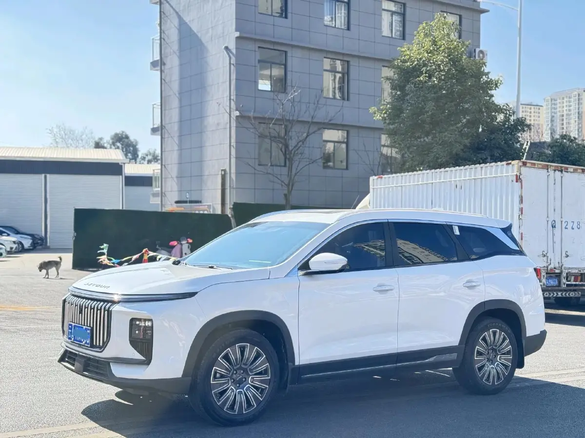 2024 Jetour X90 PRO 1.6T 197HP L4 7DCT