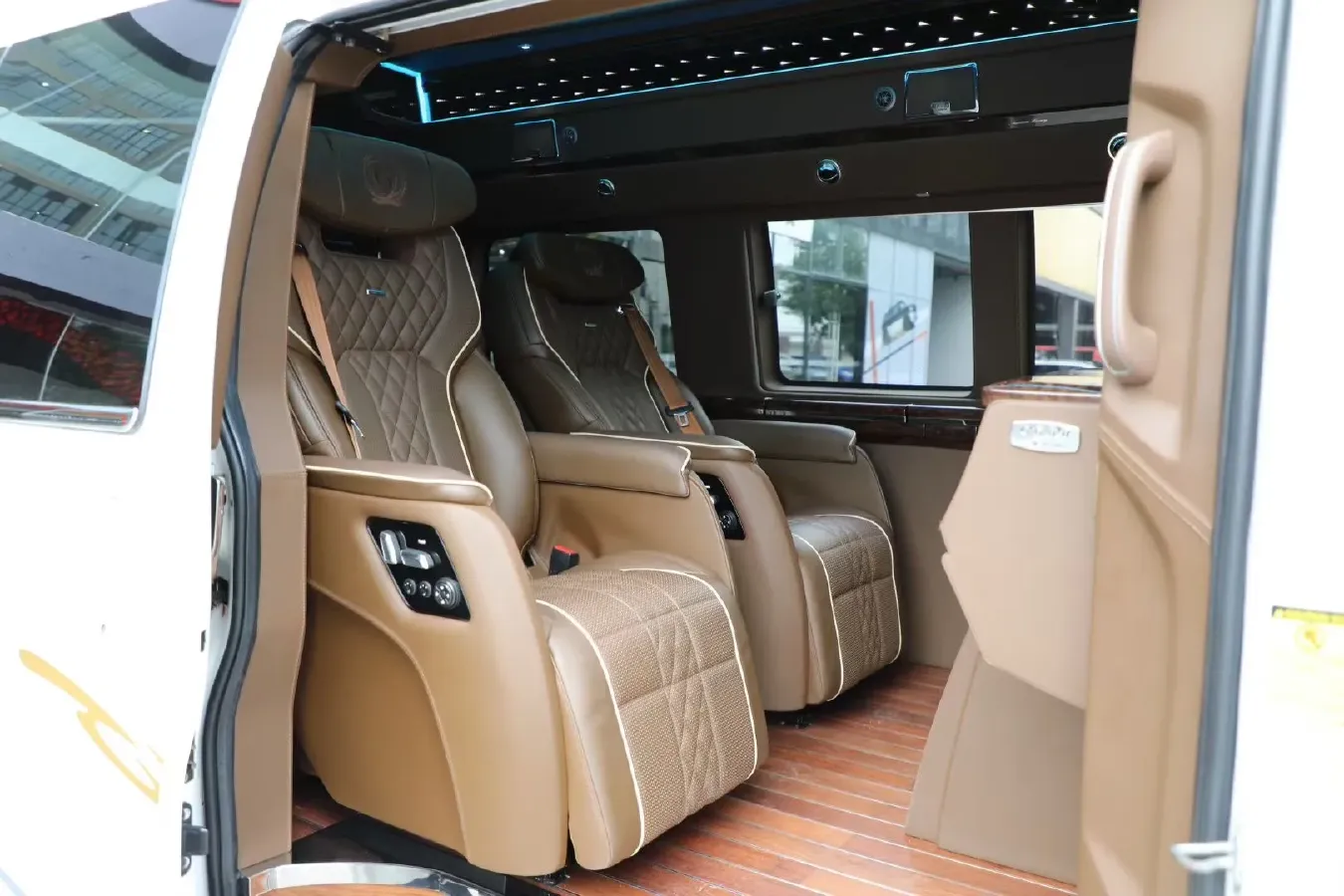 2014 GMC SAVANA 6.0L 328HP V8 6AT,autocango,china used car exporter,china ev exporter,chinese used car exporter,chinese used ev exporter