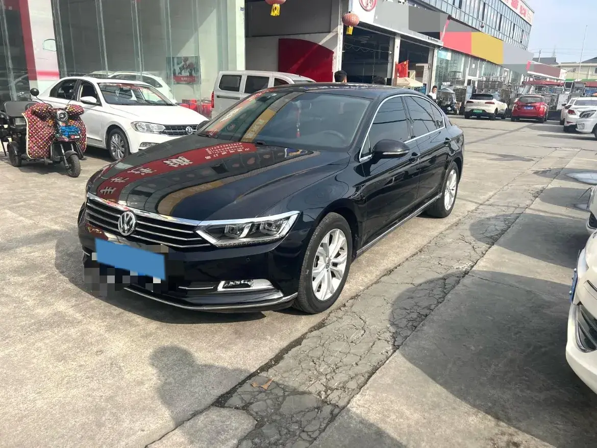 2018 Volkswagen Magotan 2.0T 220HP L4 7DCT