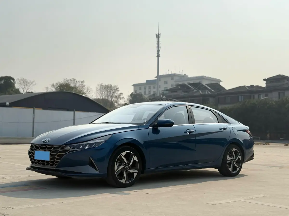 2021 Hyundai Elantra 1.5L 115HP L4 CVT