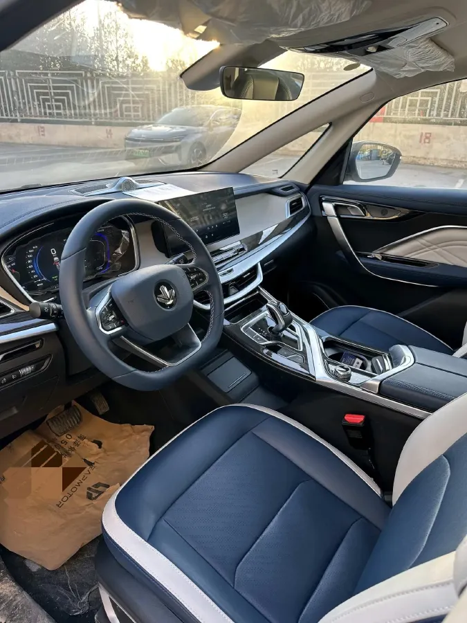 2021 Livan Maple 80v BEV 53KWH,autocango,china used car exporter,china ev exporter,chinese used car exporter,chinese used ev exporter