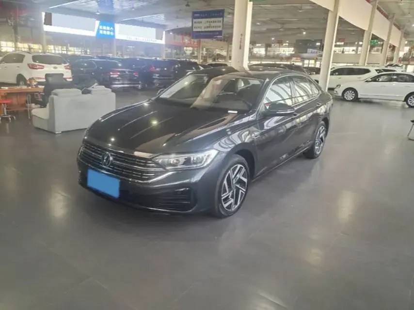 2023 Volkswagen Sagitar 1.2T 116HP L4 7DCT